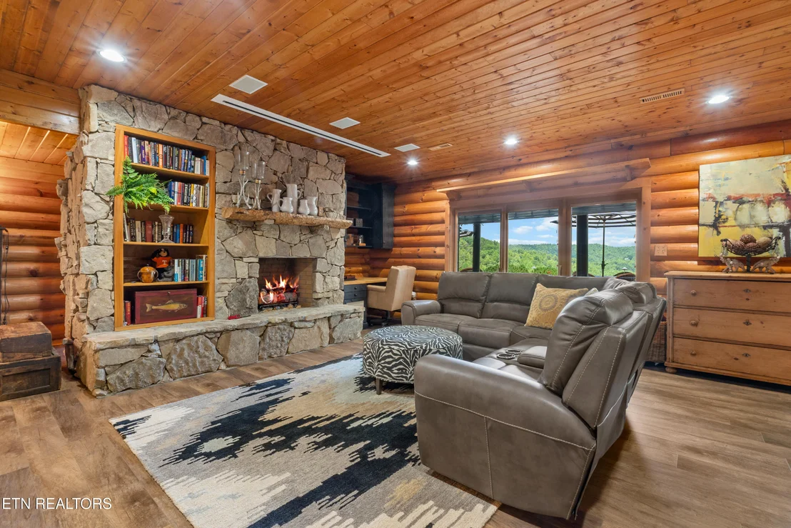 Photo of 524 Laurel Rd