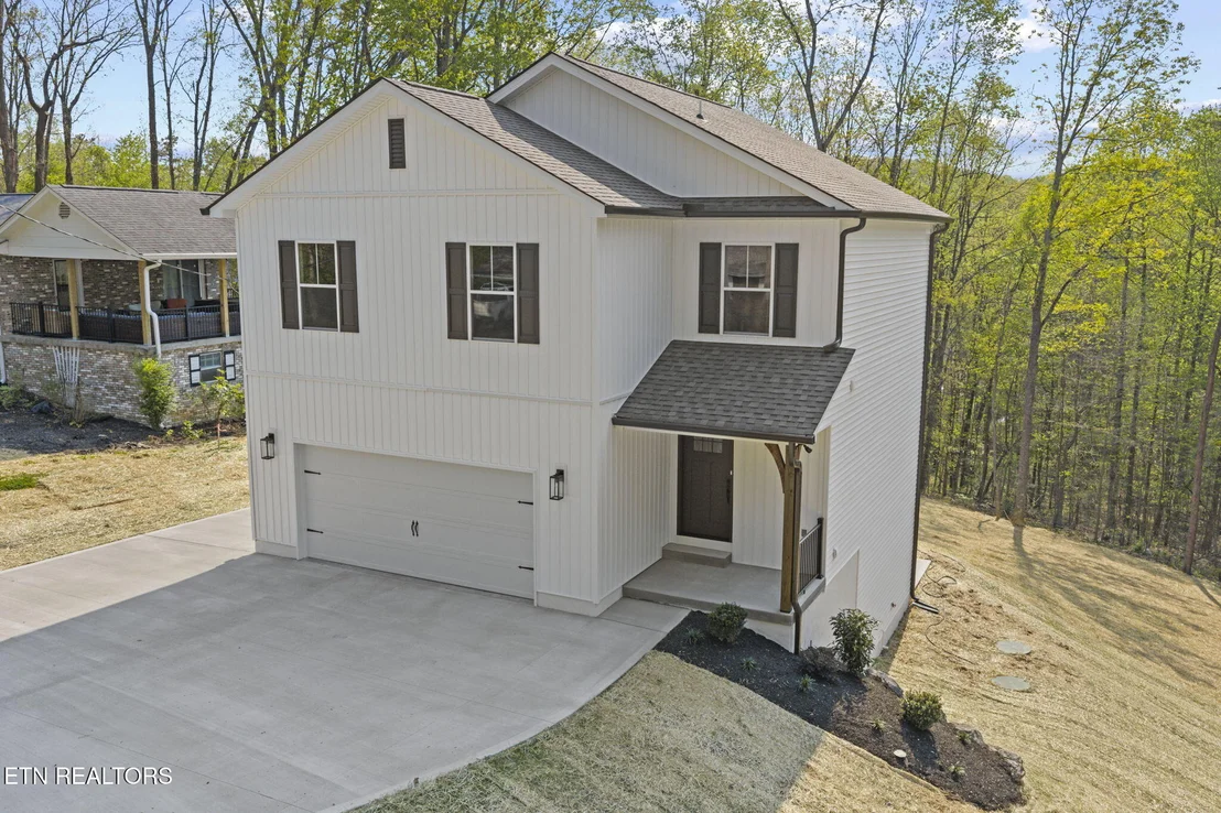 Photo of 159 Edgewood Heights Ln