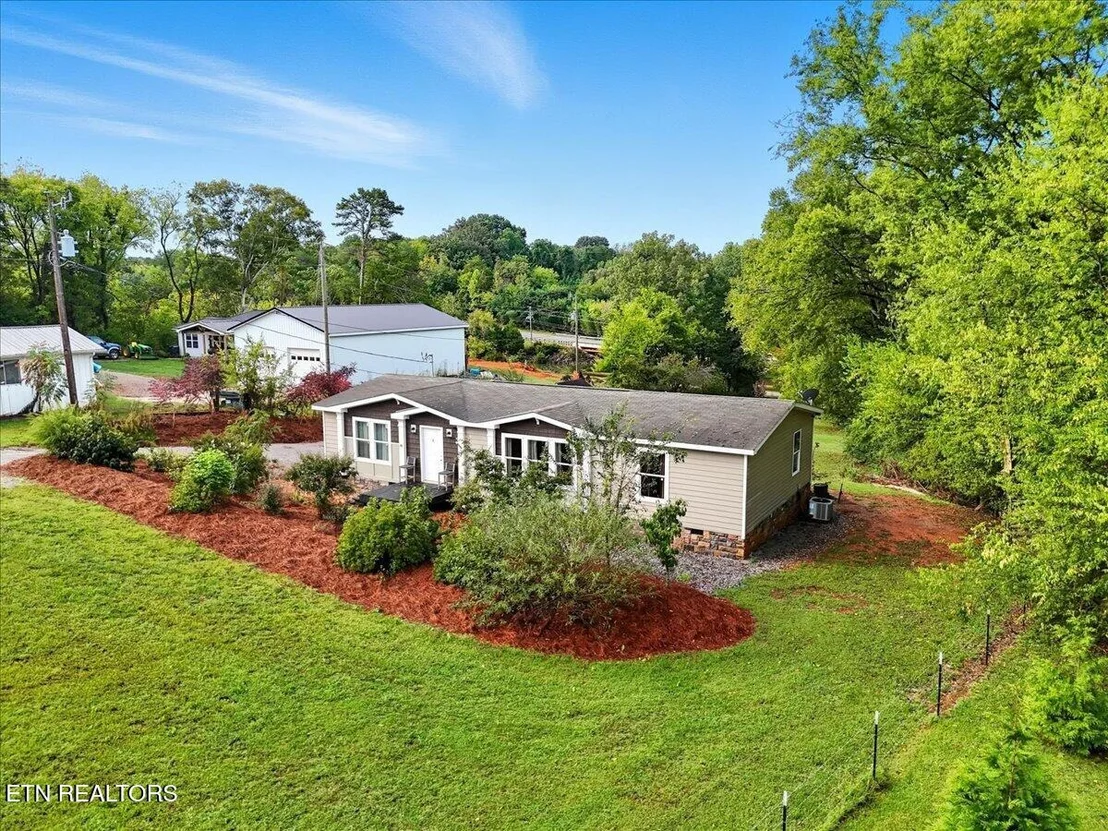 Photo of 340 Trigonia Rd