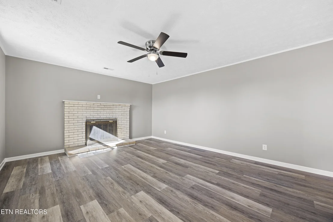 Photo of 915 Ronald Drive