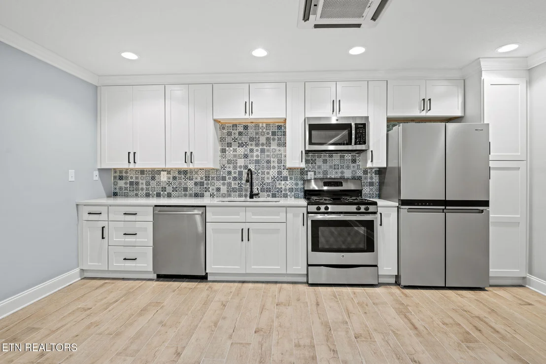 Photo of 239 Sequoyah Rd