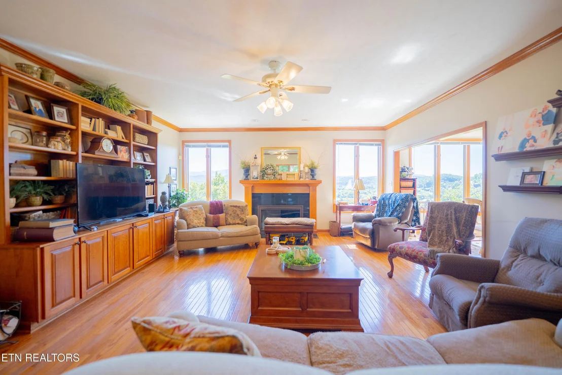 Photo of 310 Teague