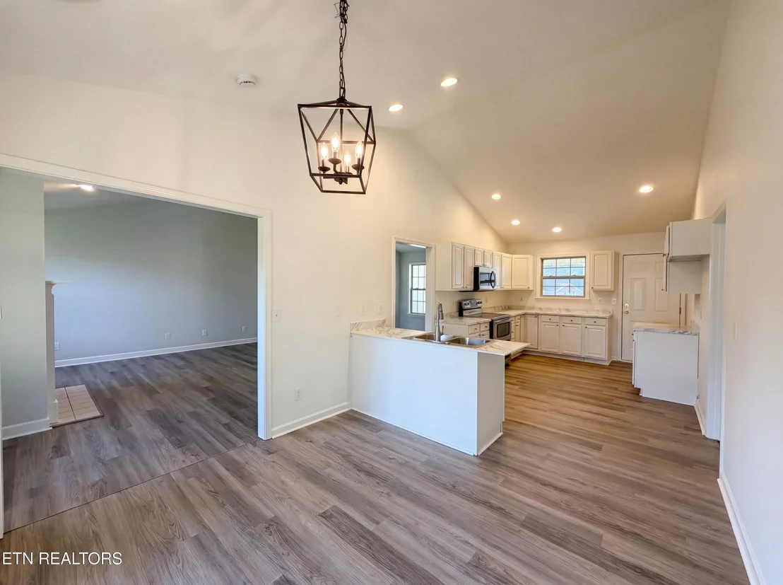 Photo of 375 Walnut Lane