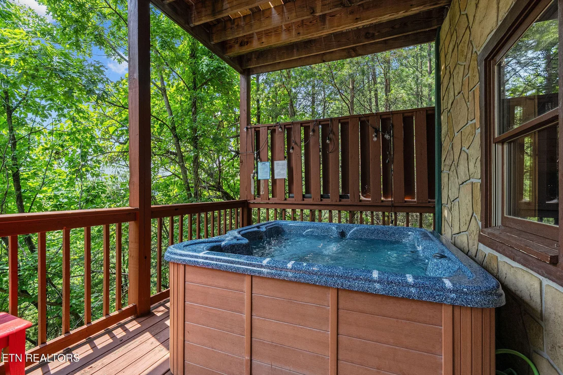 Photo of 928 Falcon View Way