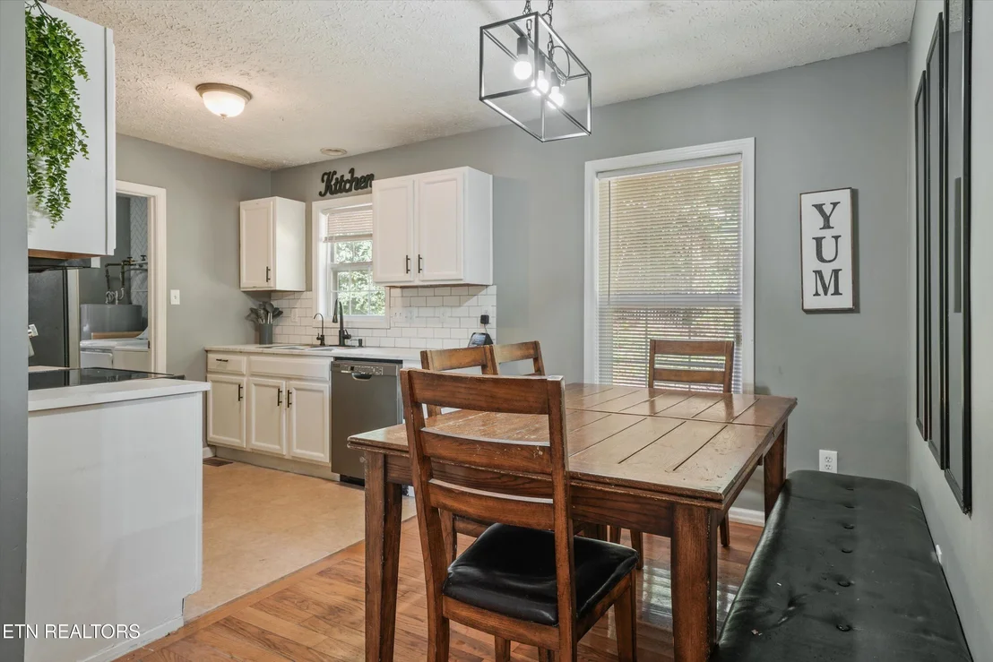 Photo of 1392 James Ferry Rd