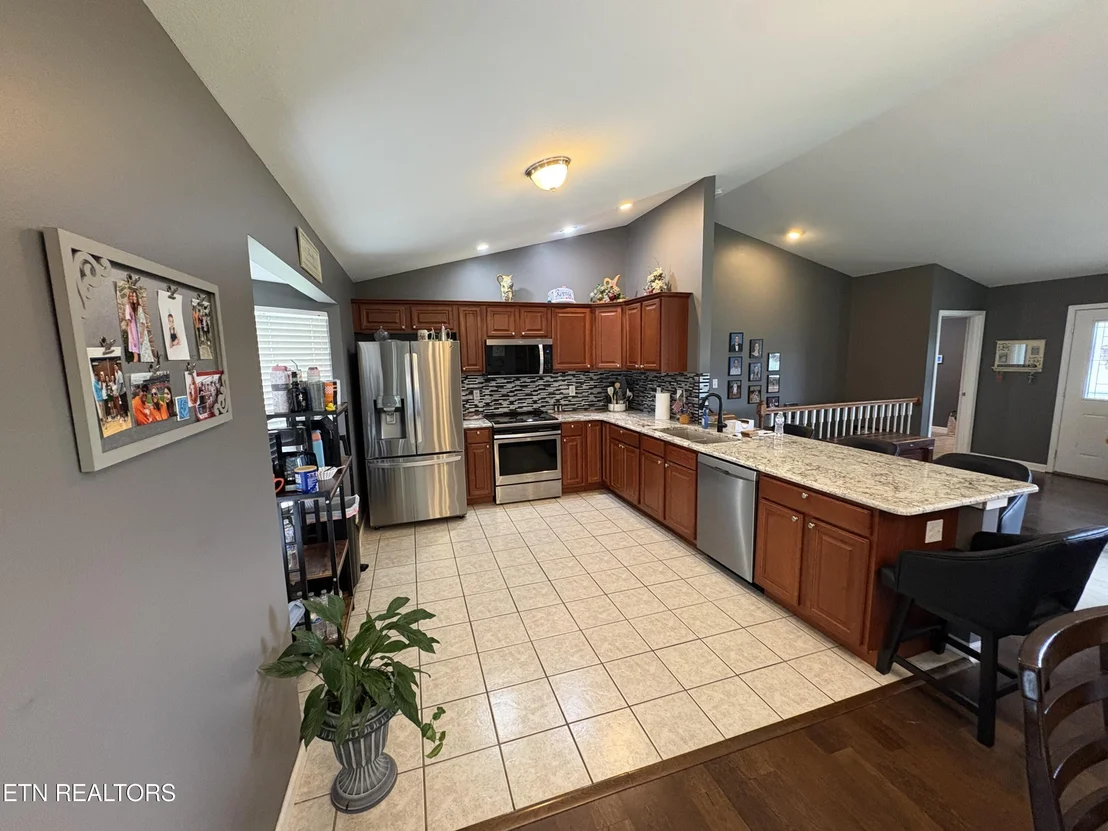 Photo of 1757 River Rd