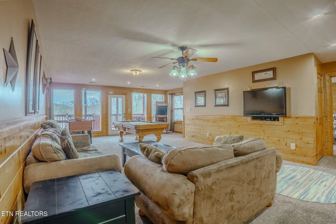 Photo of 4170 Chamberlain Lane