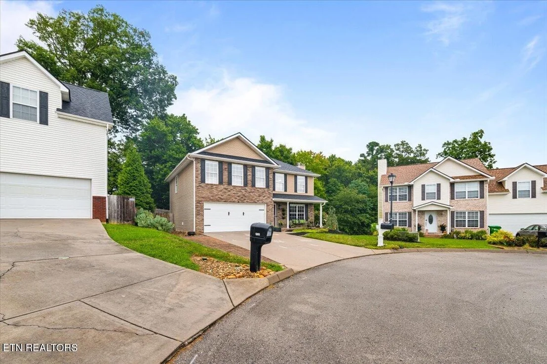 Photo of 6101 Starflower Lane