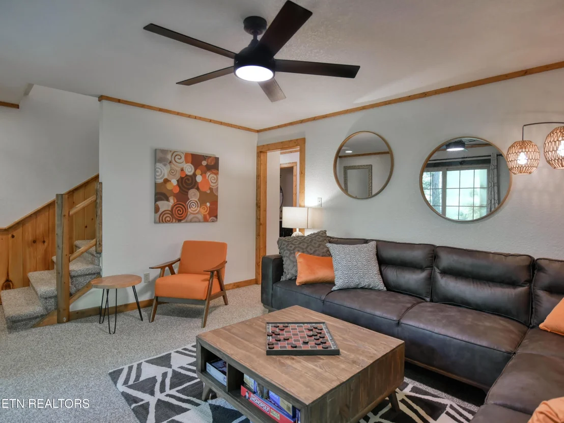 Photo of 380 Laurel Rd
