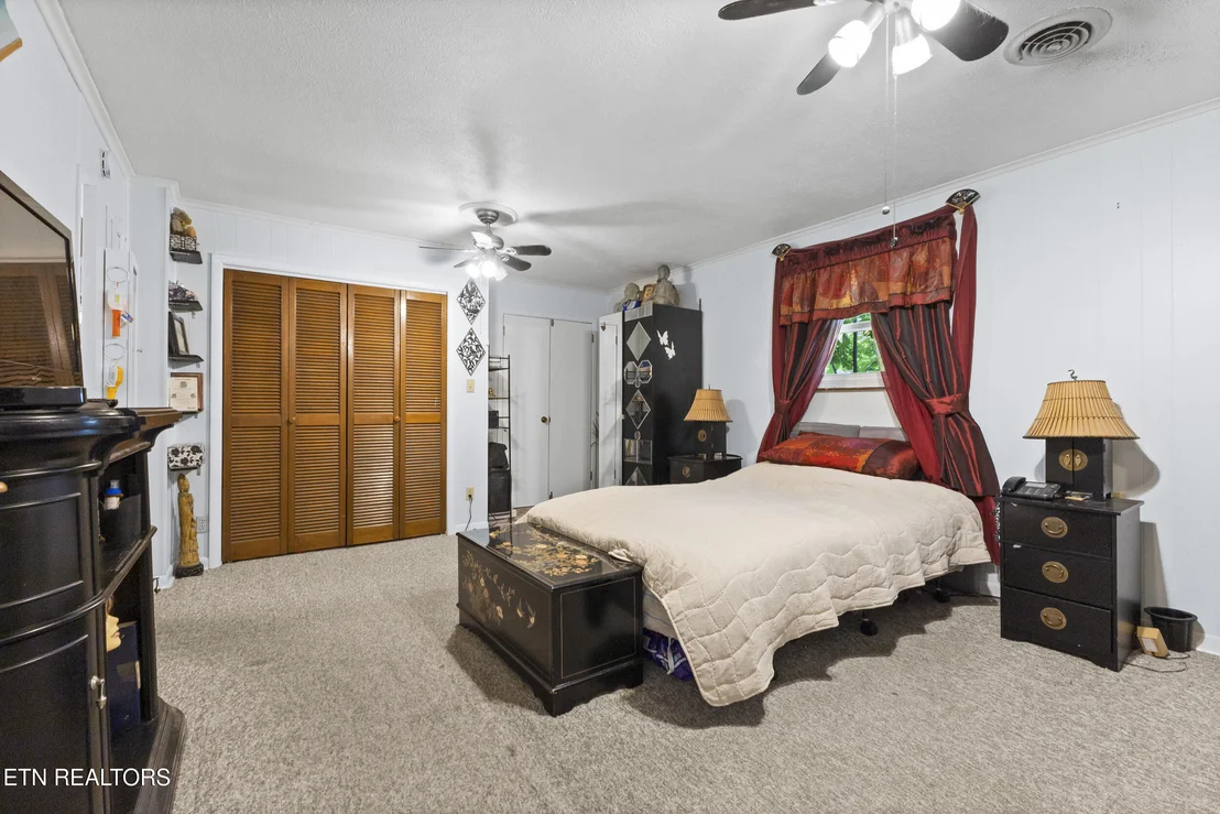 Photo of 2645 Mountain View Drive