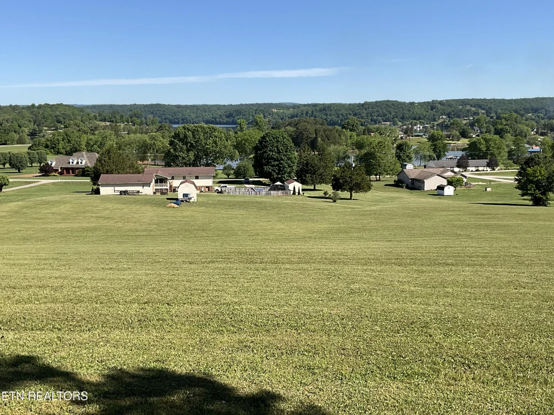 Photo of 651 River Rd