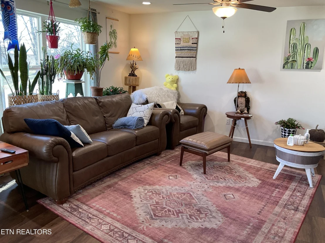 Photo of 1055 Evan Court