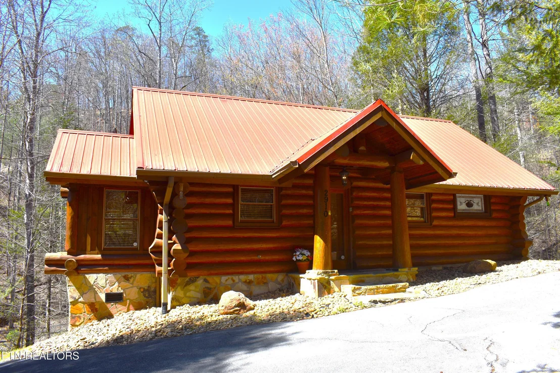 Photo of 2910 Piney Ridge Way