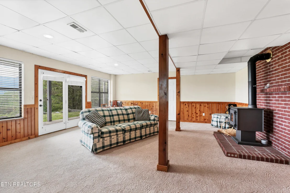 Photo of 544 Nathans Nook Rd