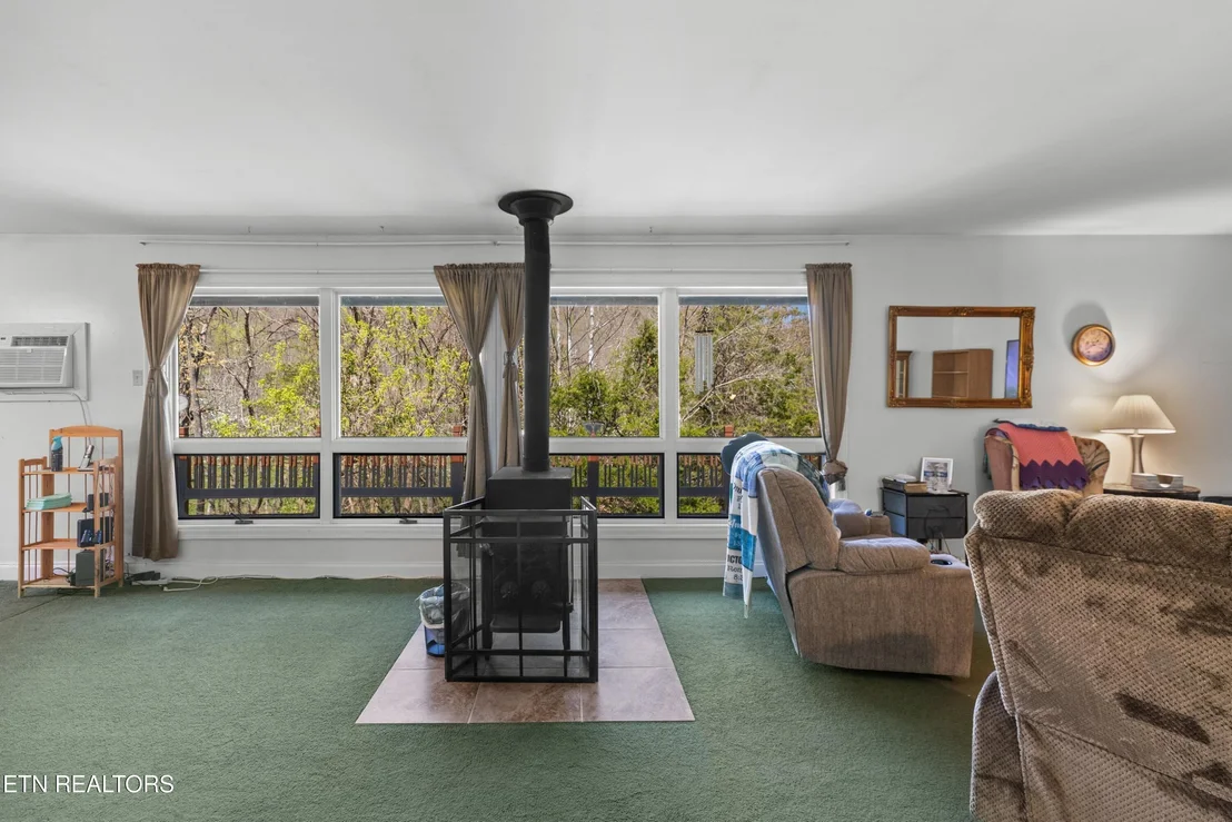 Photo of 158 Dalson Rd