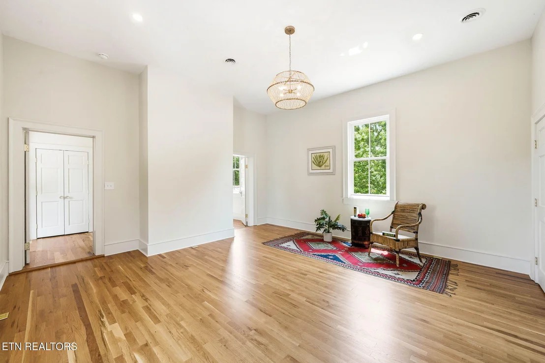 Photo of 240 Maplehurst Lane