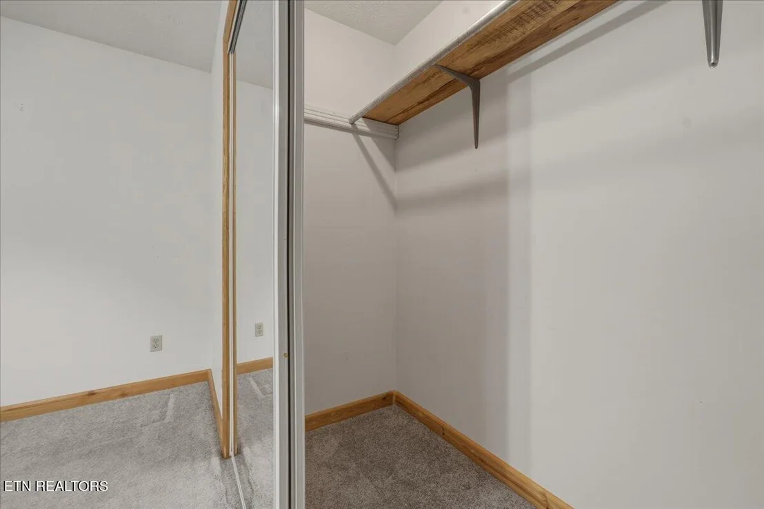 Photo of 142 Oak Drive