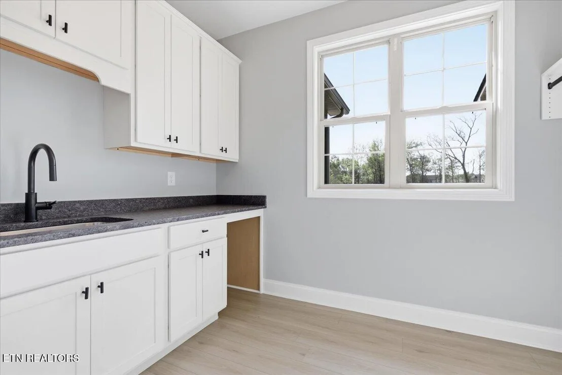 Photo of 826 Sophie Drive