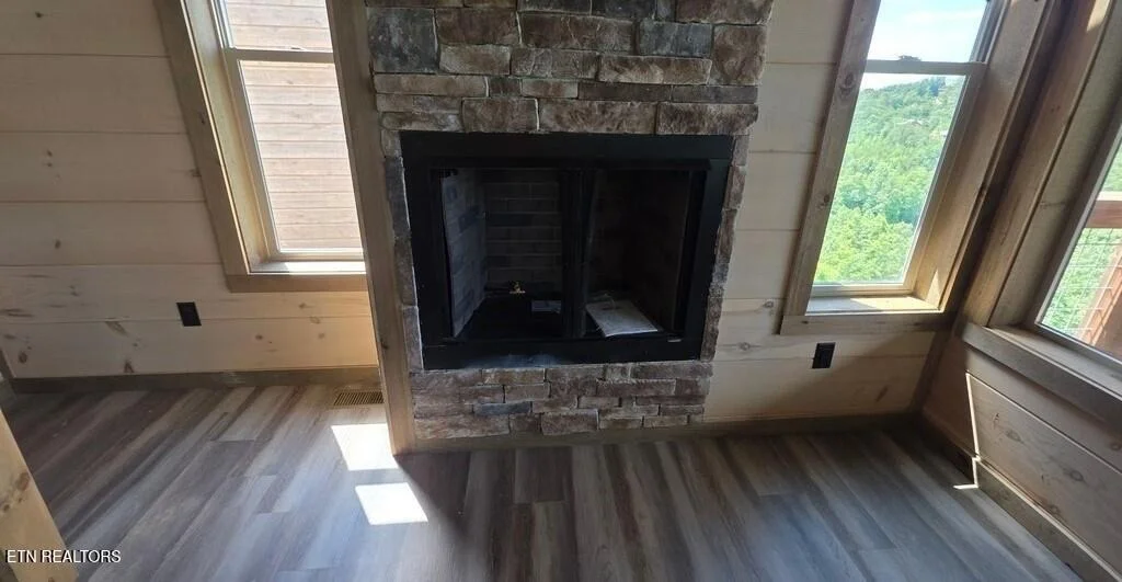 Photo of 2123 Windy Lane