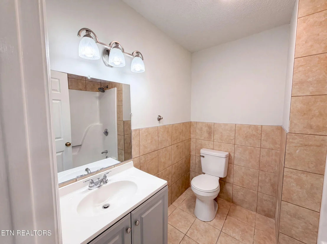 Photo of 1430 Hawk Lane