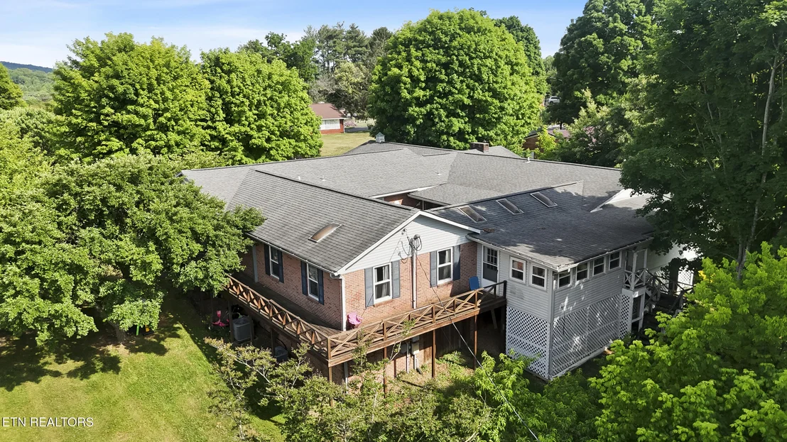 Photo of 2645 Mountain View Drive