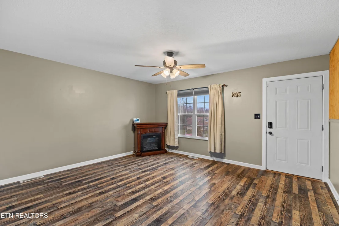 Photo of 202 Sandy Circle