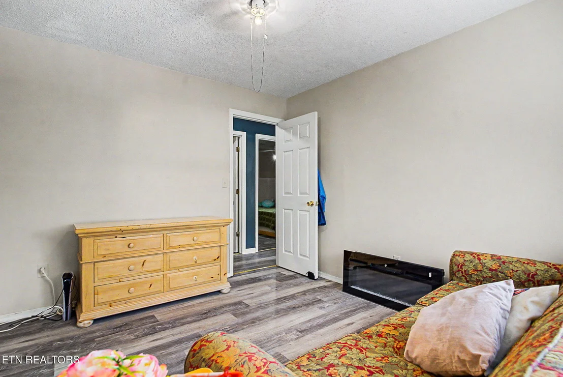 Photo of 2136 Daisy Tr