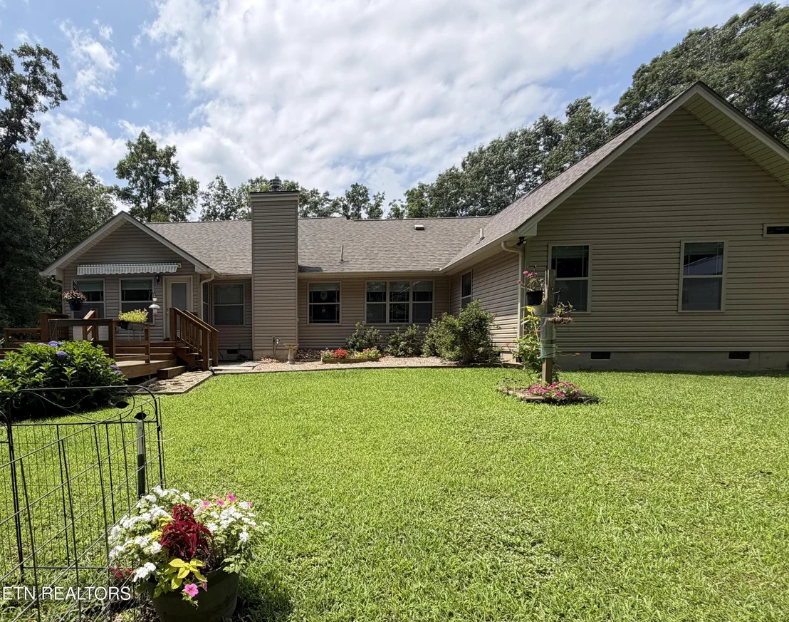 Photo of 104 Bottom Drive