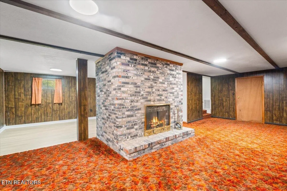Photo of 154 E Wolf Valley Rd