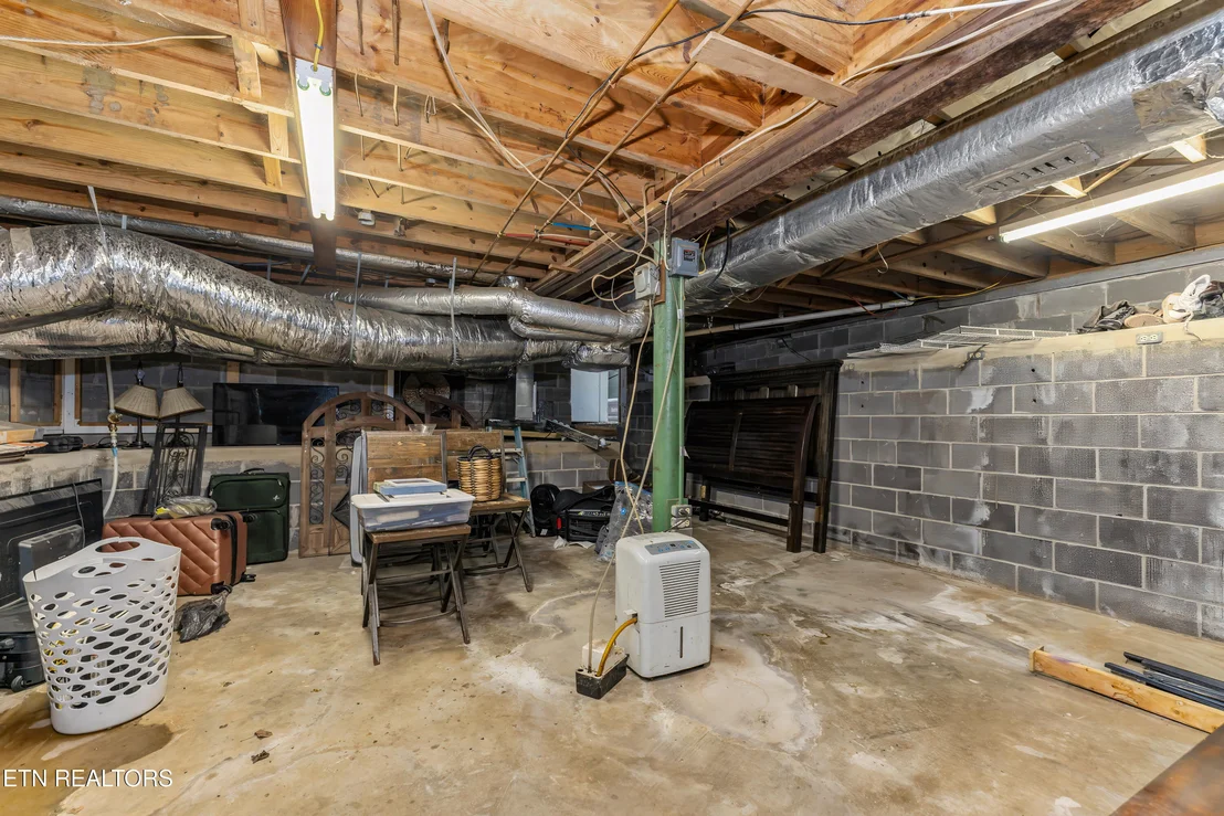Photo of 561 Robinson Drive