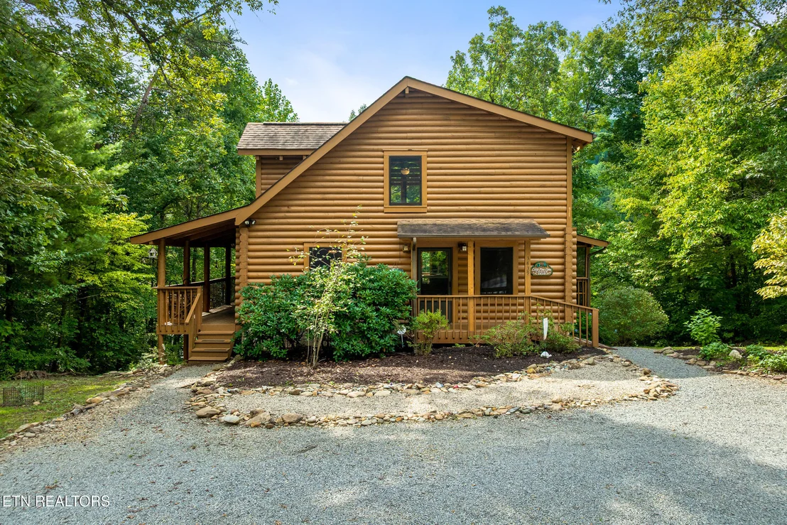 Photo of 3839 Saddle Brook Way