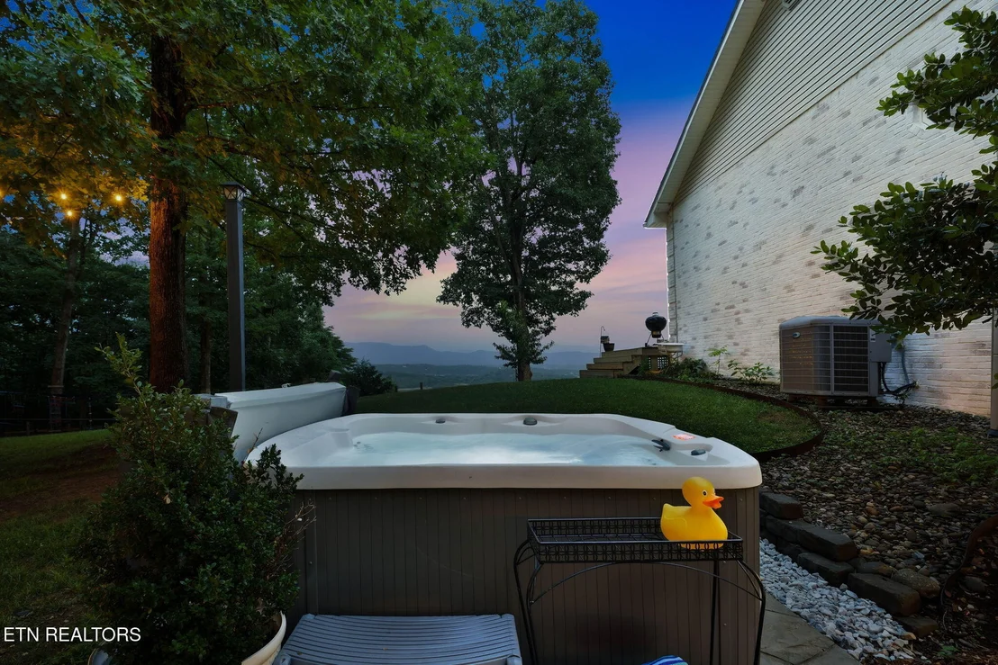 Photo of 664 Armstrong Drive