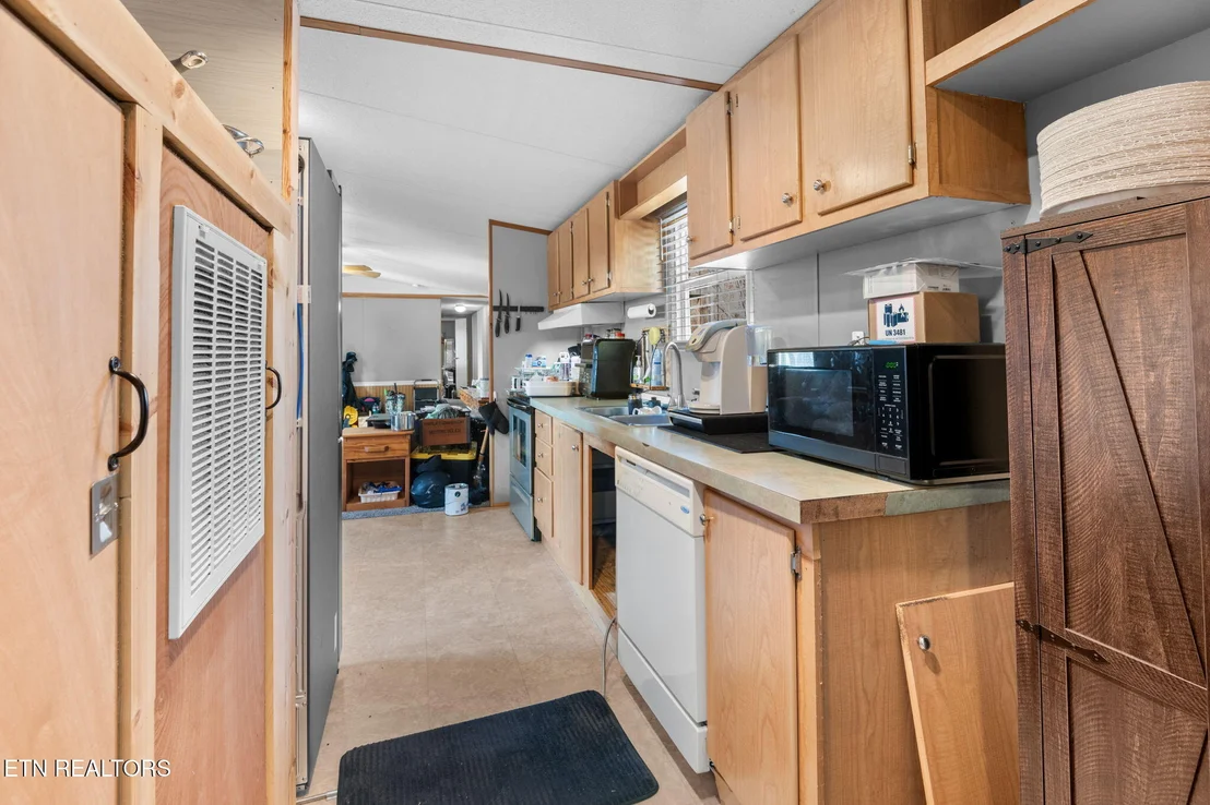Photo of 425 Bazel Rd
