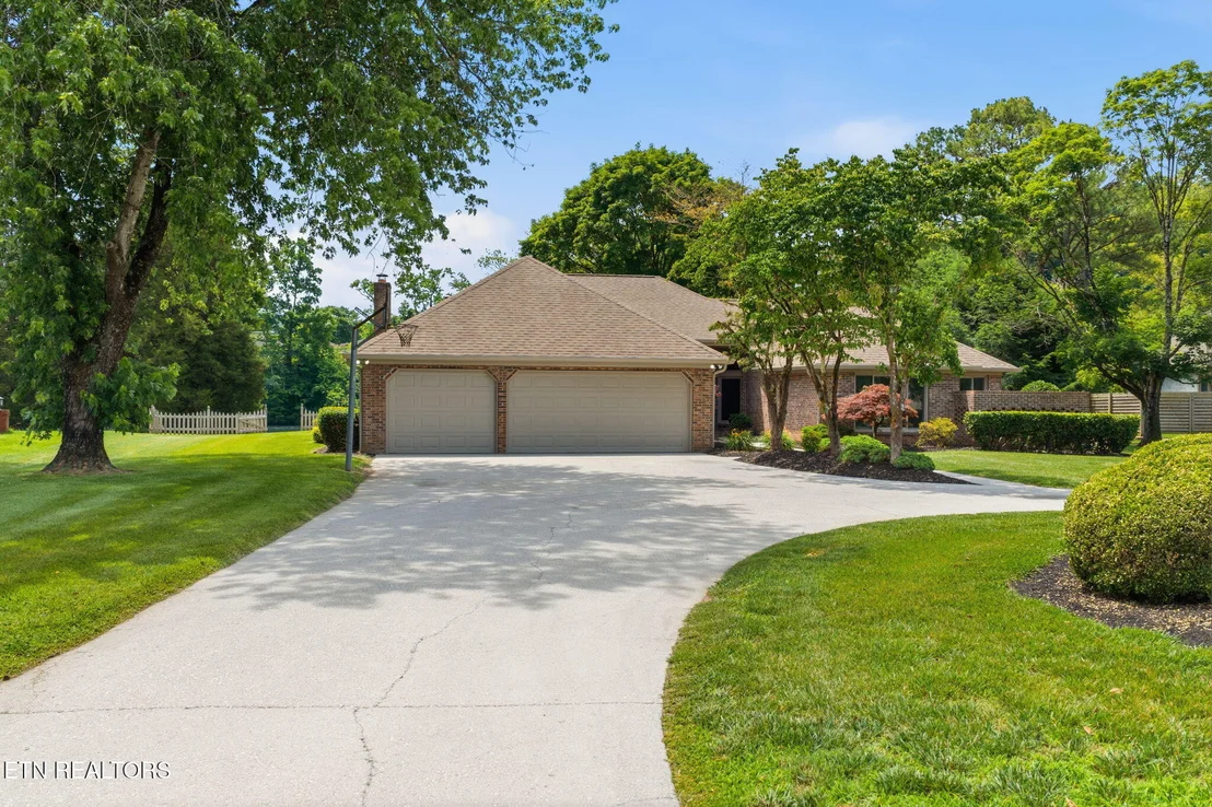 Photo of 452 Mariner Point Drive