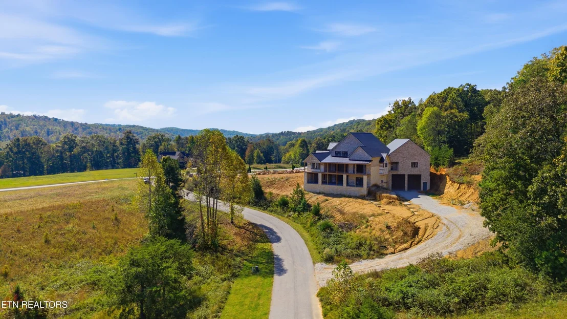 Photo of 325 Enclave Way