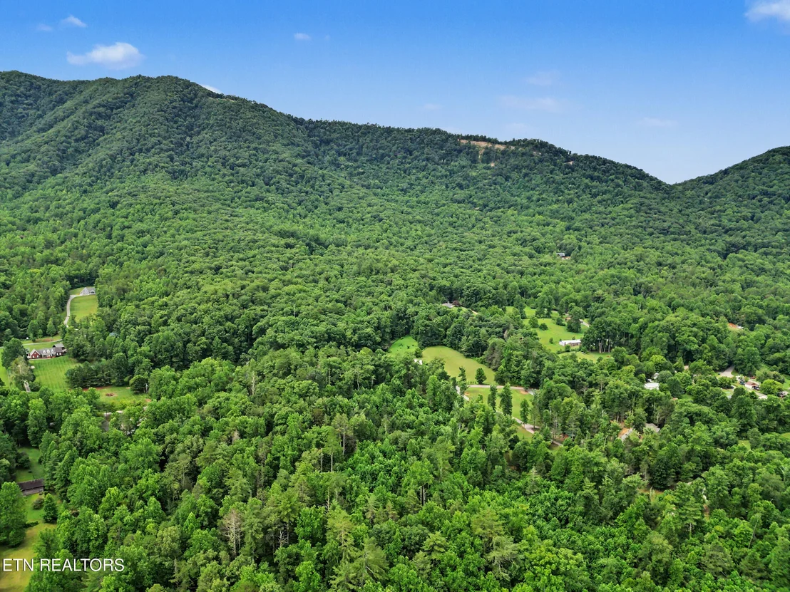 Photo of 1006 Dry Valley Rd