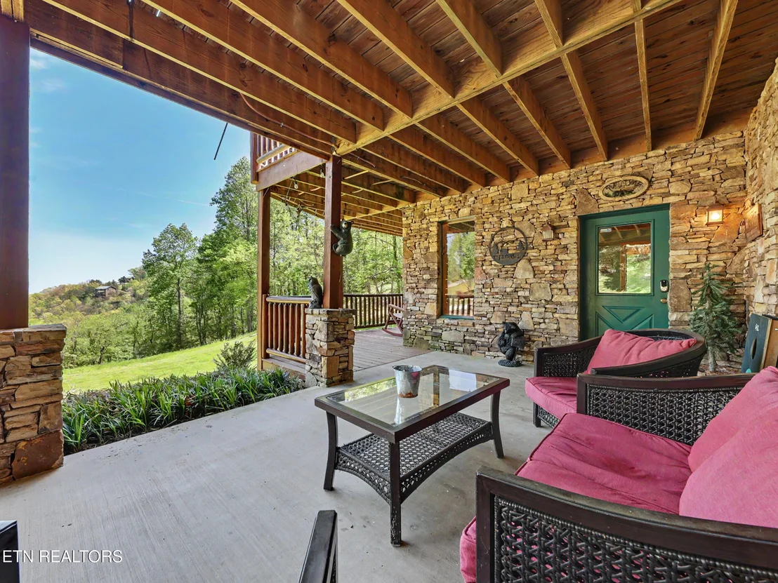 Photo of 2414 Walnut Cove Way Way