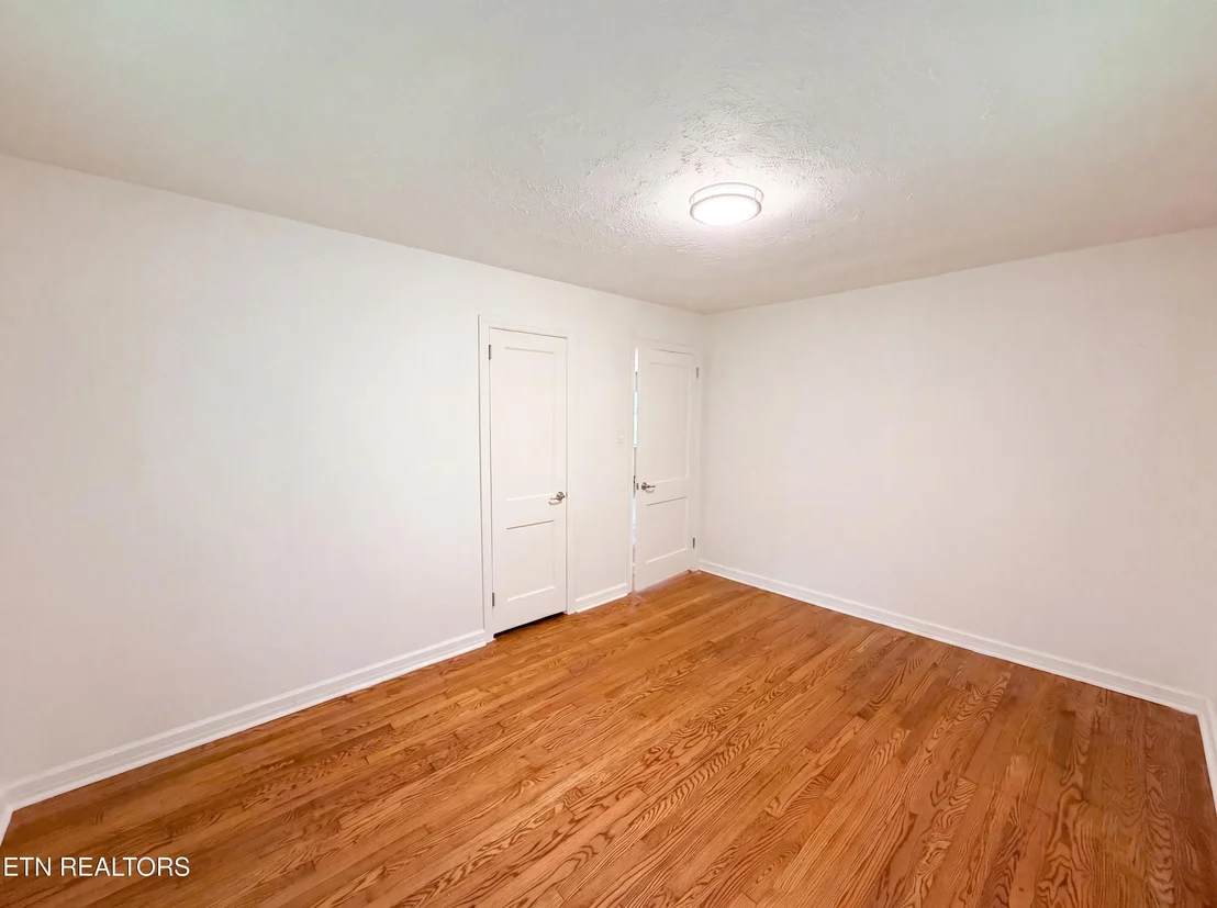 Photo of 119 Old State Circle