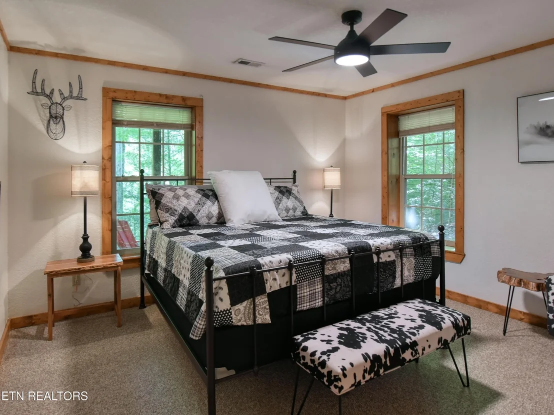 Photo of 380 Laurel Rd