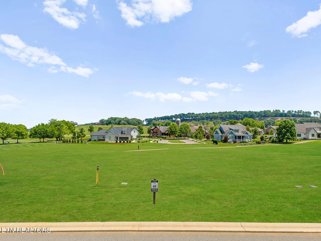 Photo of 2594 Chestnut Lane