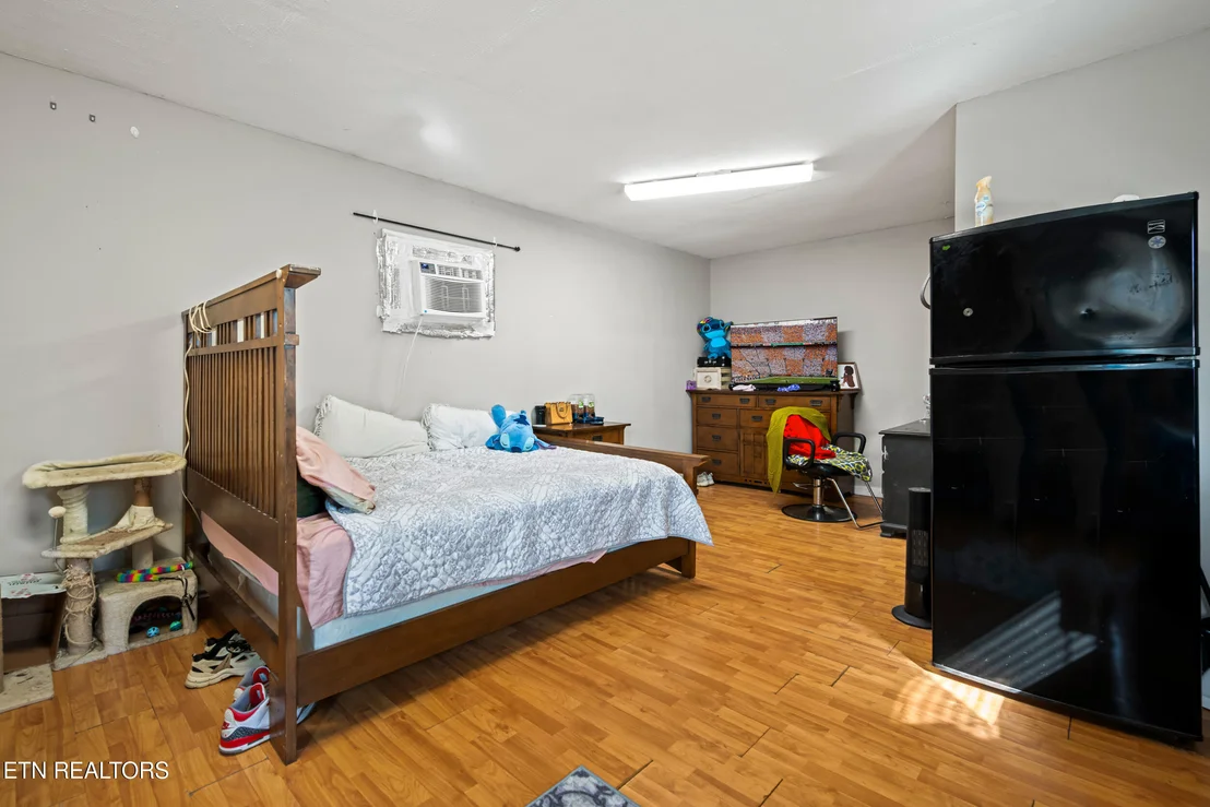 Photo of 310 Hollifield Drive