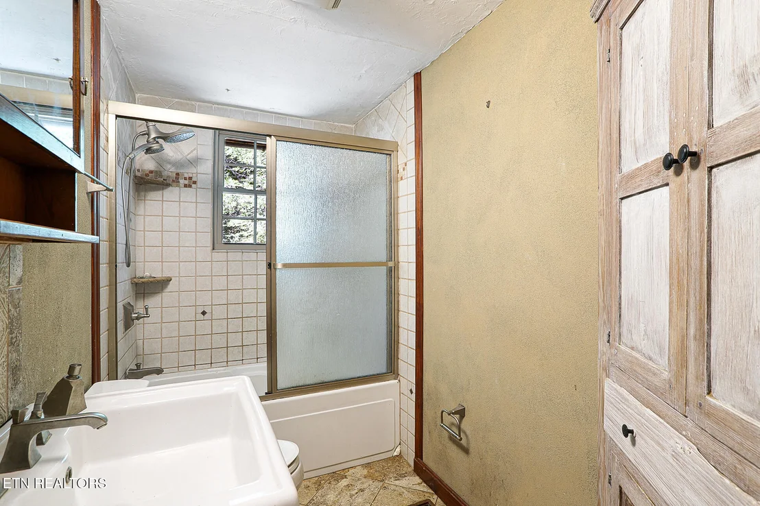 Photo of 160 Thomas Ed Roach Lane