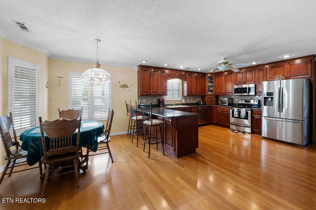 Photo of 674 Southview Circle