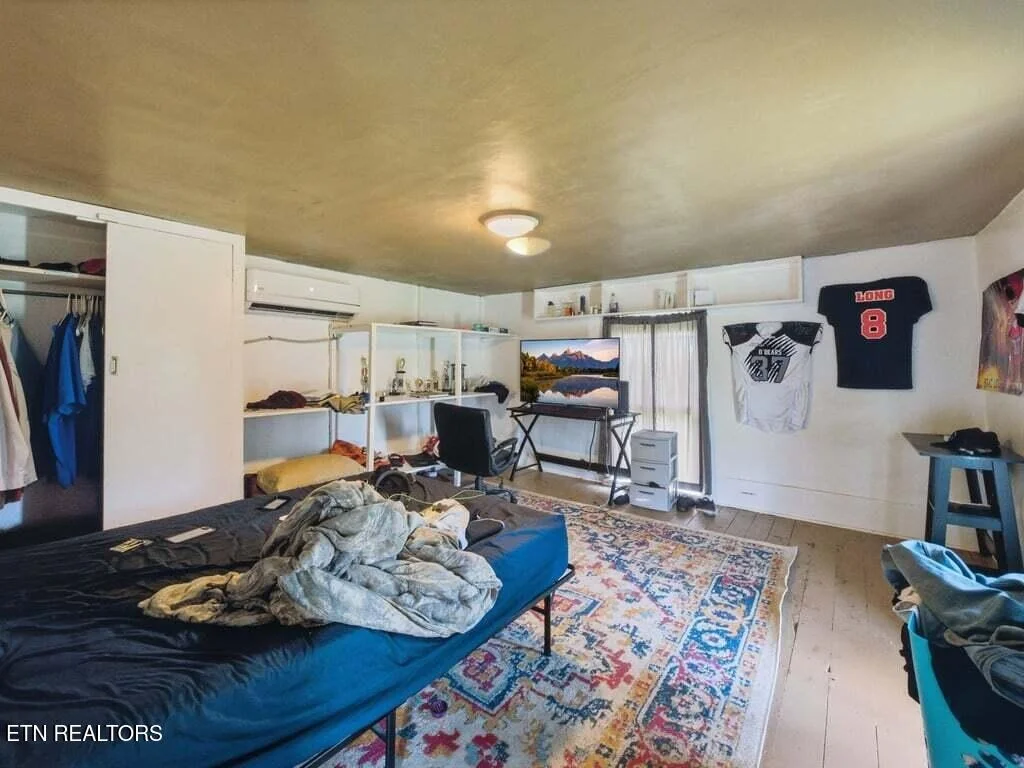 Photo of 990 Dover Rd