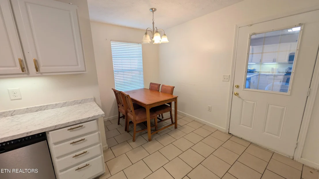 Photo of 447 Cornus Ave