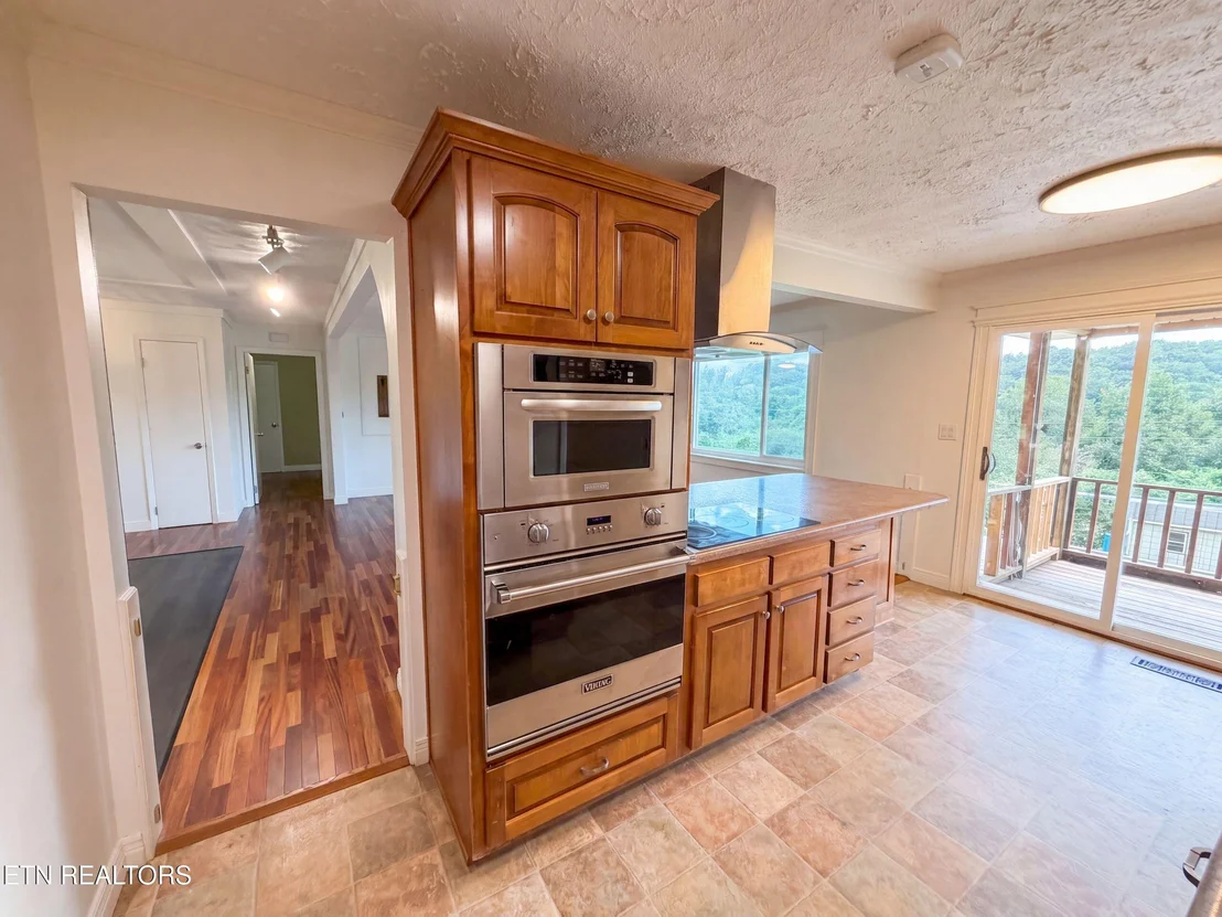 Photo of 302 Sunset Lane