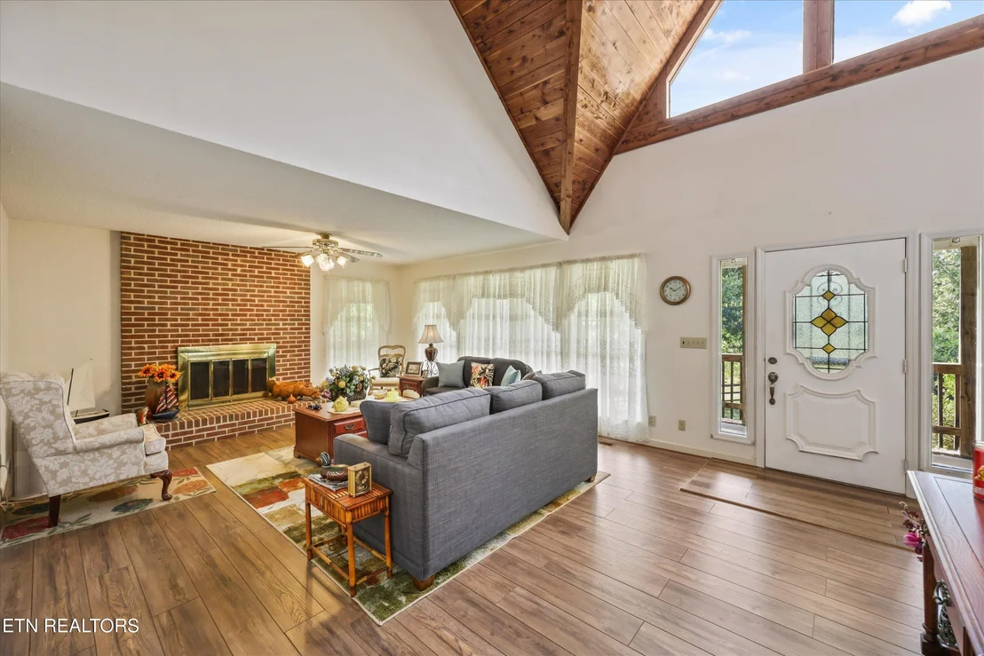 Photo of 2418 Tipton Loop Rd