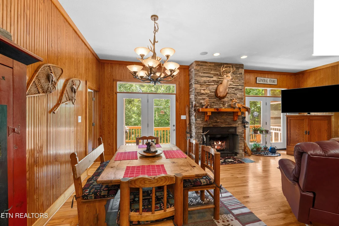 Photo of 122 Lakeside Trace