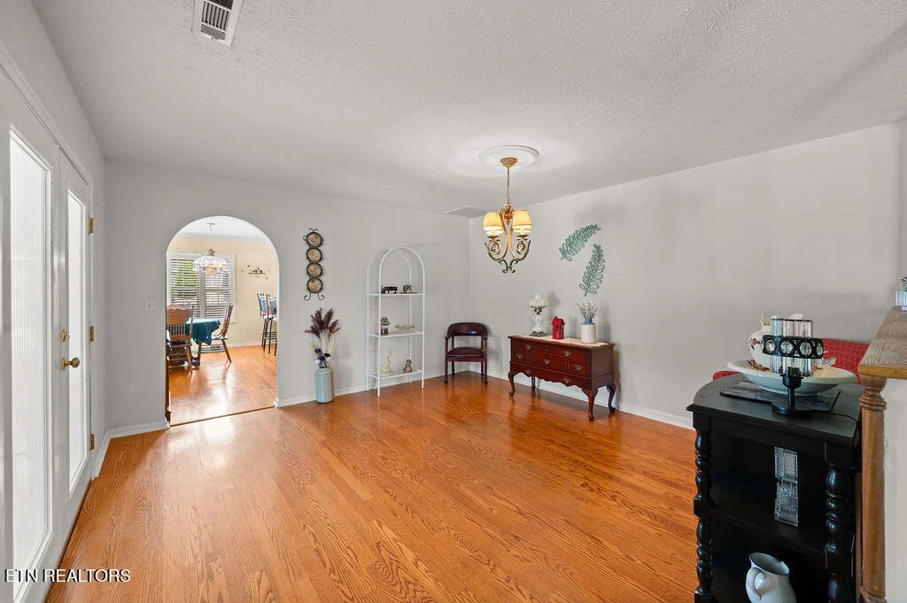 Photo of 674 Southview Circle
