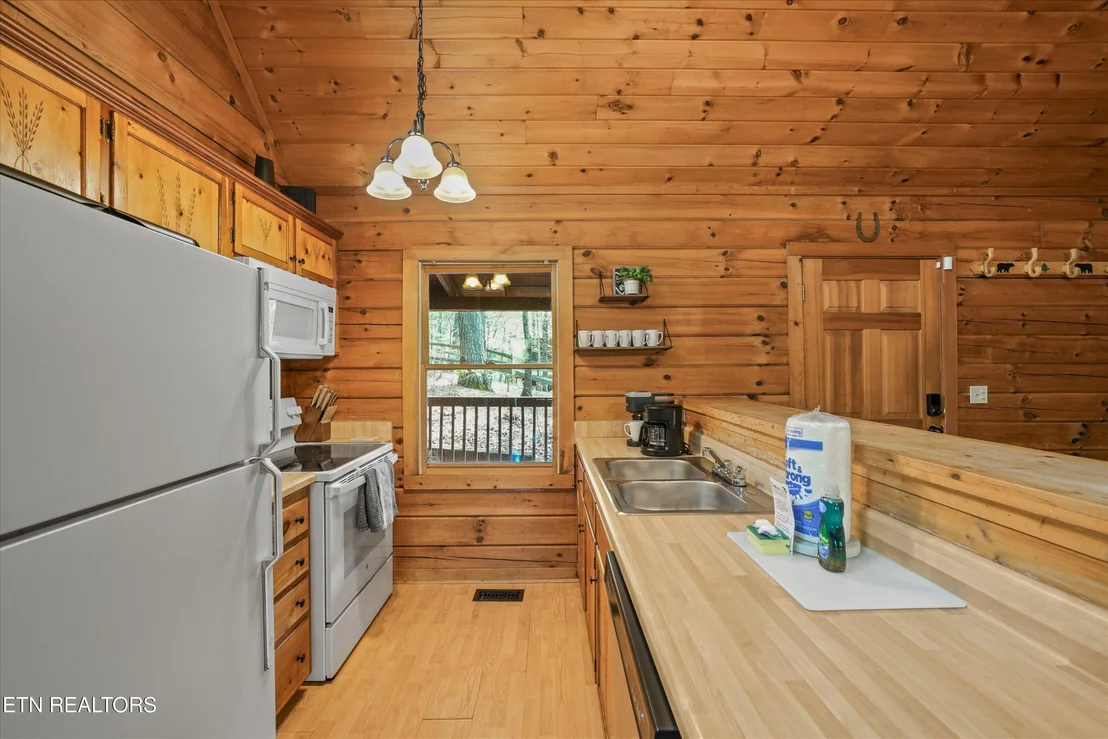 Photo of 1575 Sky View Drive